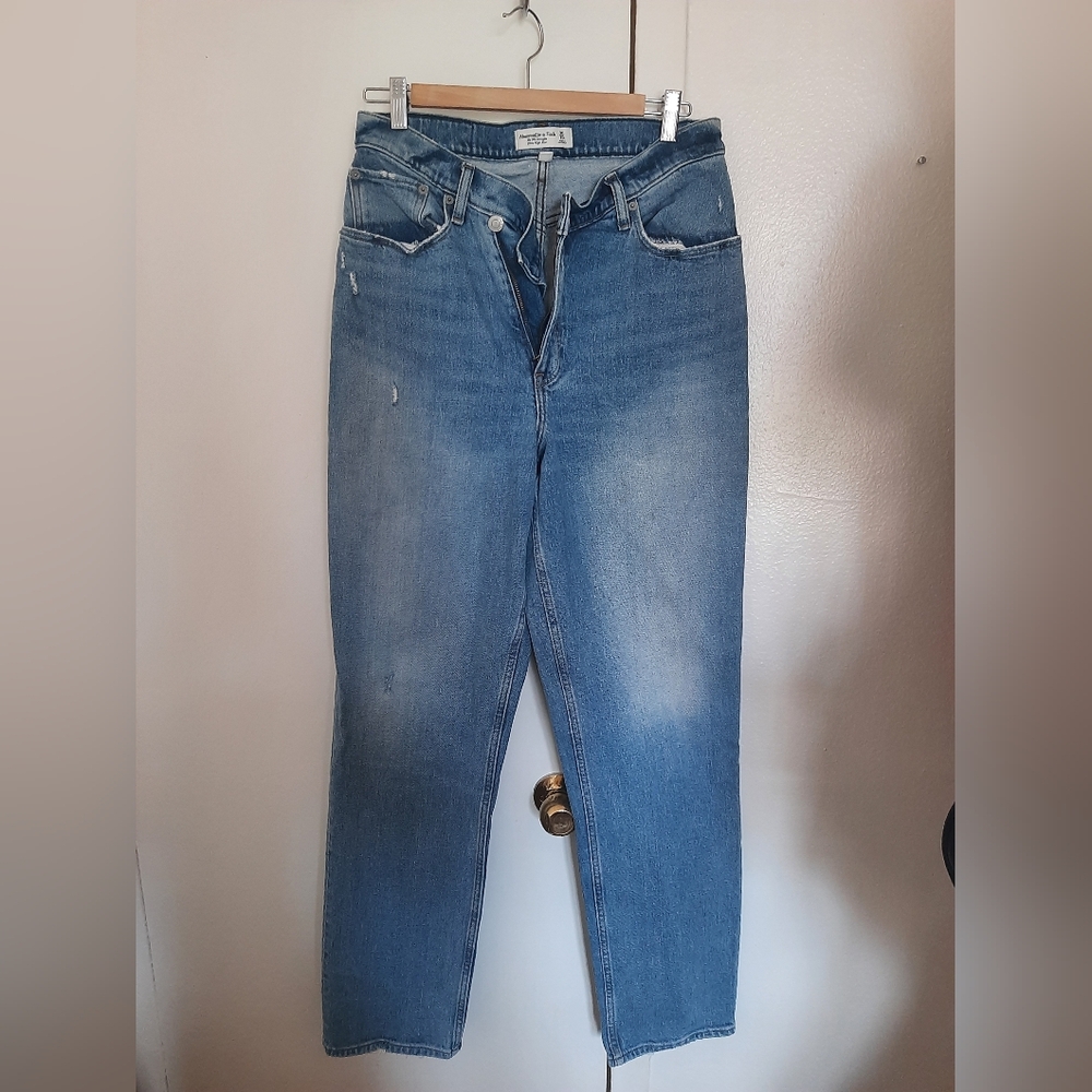 ABERCROMBIE Women's Curve Love 90s Ultra High Rise Straight Jeans - Picture 3 of 5